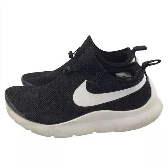 Nike Aptare Essential Sneaker Black White Slip On Shoes Women's 9.5 881190-002 - Picture 4 of 13